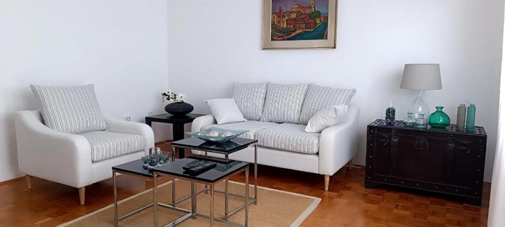 Amazing Seaview Apartment With A Balcony Near The Beach - Kneza Trpimira I Zadar Dış mekan fotoğraf