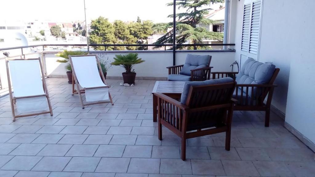 Amazing Seaview Apartment With A Balcony Near The Beach - Kneza Trpimira I Zadar Dış mekan fotoğraf