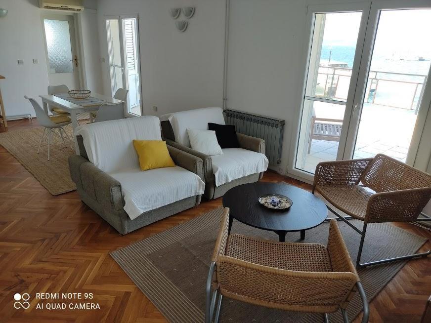 Amazing Seaview Apartment With A Balcony Near The Beach - Kneza Trpimira I Zadar Dış mekan fotoğraf
